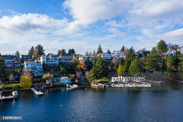 laurelhurst neighborhood in seattle - seattle houses stock pictures, royalty-free photos & images