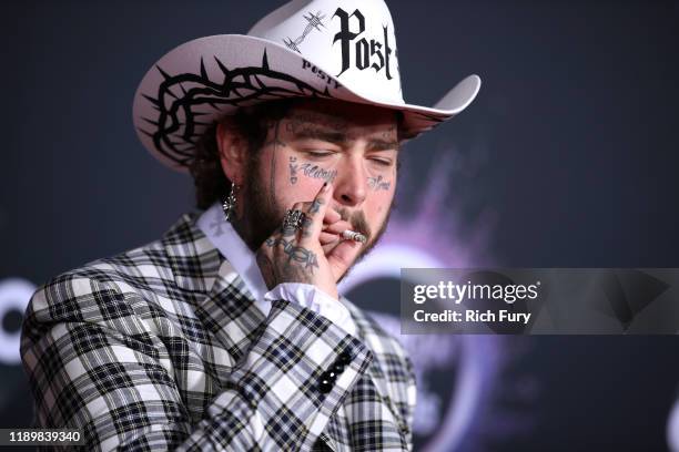 Post Malone attends the 2019 American Music Awards at Microsoft Theater on November 24, 2019 in Los Angeles, California.