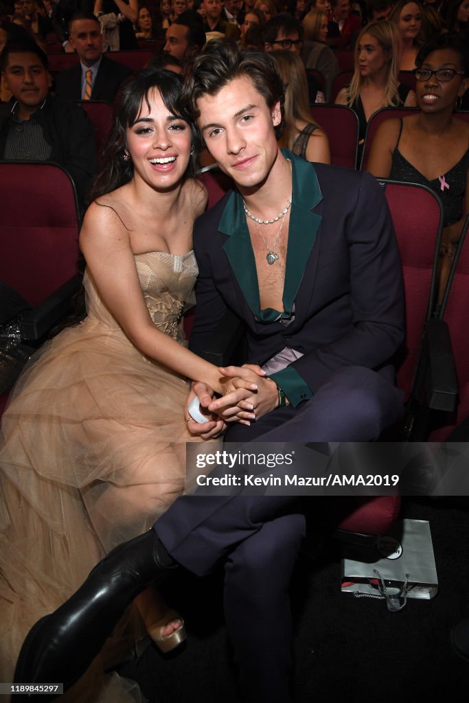 2019 American Music Awards - Roaming Show And Backstage