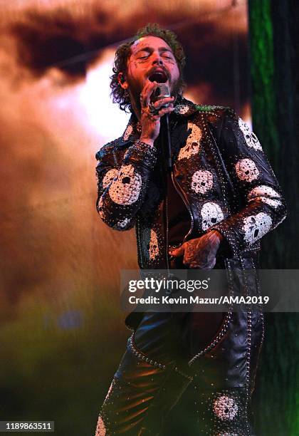 Post Malone performs onstage during the 2019 American Music Awards at Microsoft Theater on November 24, 2019 in Los Angeles, California.