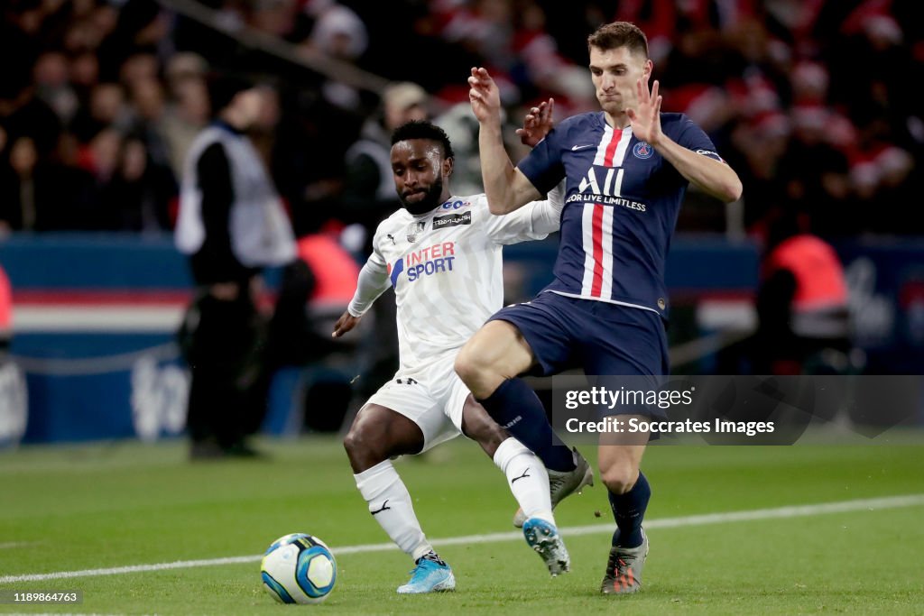 Paris Saint Germain v Amiens SC - French League 1