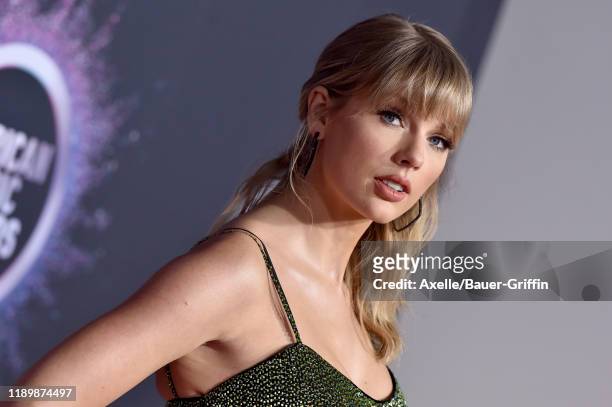 Taylor Swift attends the 2019 American Music Awards at Microsoft Theater on November 24, 2019 in Los Angeles, California.