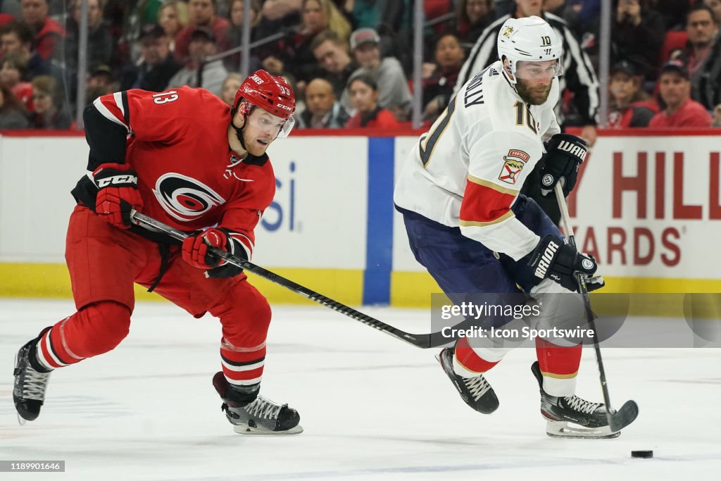 NHL: DEC 21 Panthers at Hurricanes