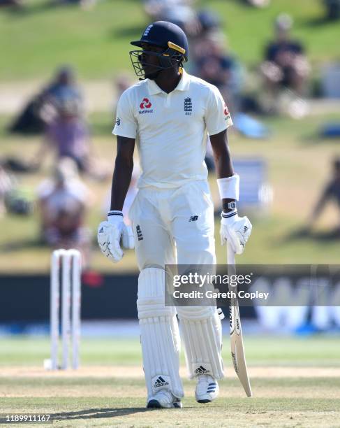 Jofra Archer of England leaves the field after being dismissed by Neil Wagner of New Zealand during day five of the first Test match between New...