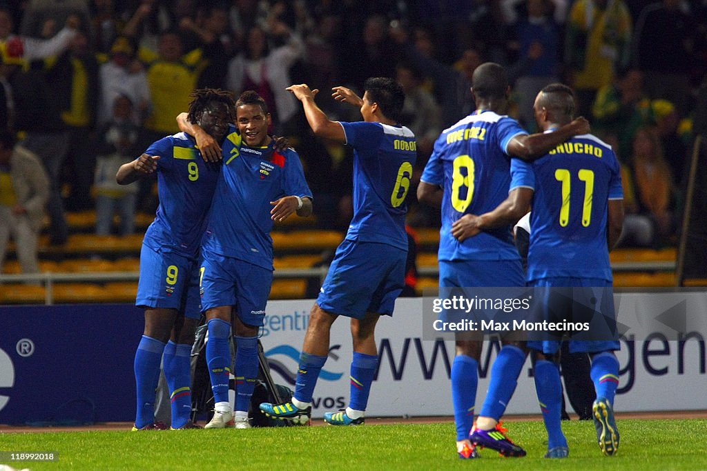 Brazil v Ecuador - Group B Copa America 2011