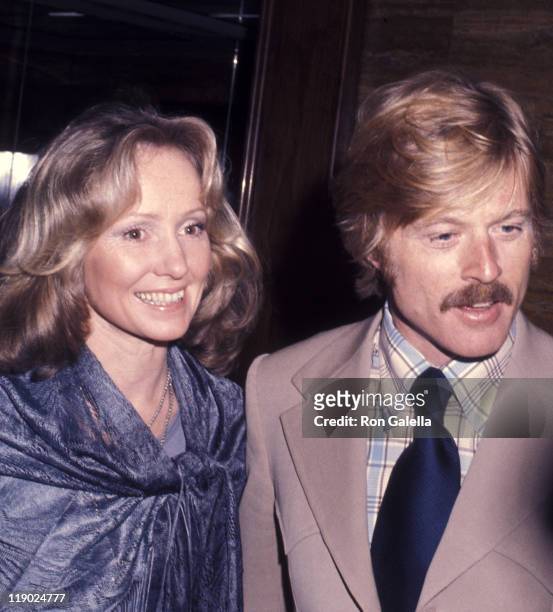 Lola Redford attends the premiere of "All The President's Men" on April 5, 1976 at Loew's Astor Plaza Theater in New York City.