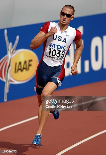 Jeremy Wariner of the United States wins first-round heat of men's 400 meters in 45.24 in the IAAF World Championships in Athletics at Olympic...