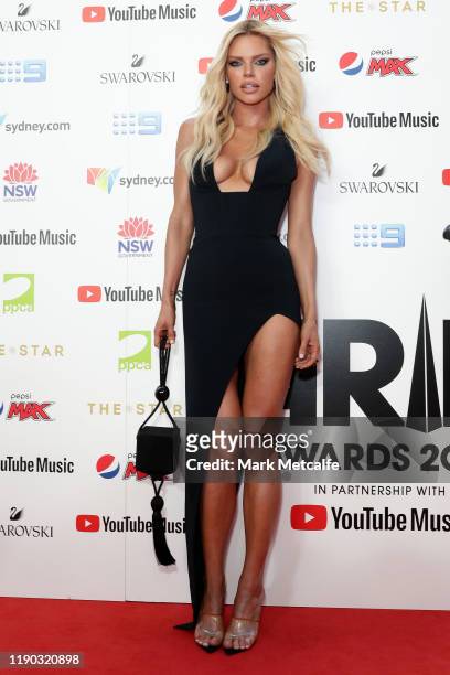 Sophie Monk arrives for the 33rd Annual ARIA Awards 2019 at The Star on November 27, 2019 in Sydney, Australia.