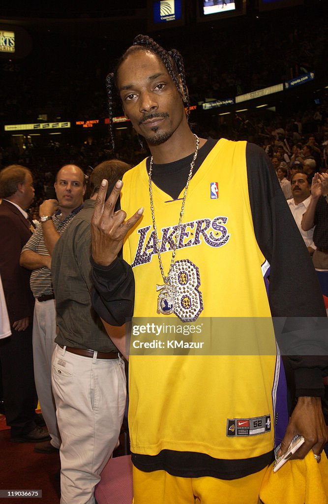 Lakers Superfan Snoop Dogg Rocks Kings Jersey at Sacramento Concert -  Sports Illustrated Inside the Kings News, Analysis and More