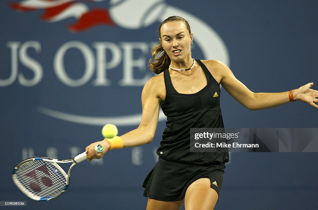 2006 US Open - Women's Singles - Second Round - Martina Hingis vs Virginie Razzano