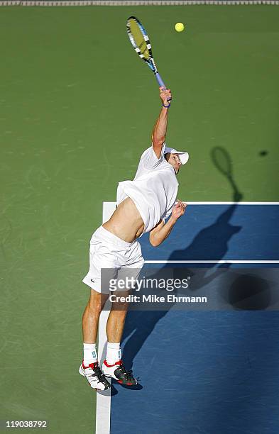 Andy Roddick during his fourth round match against Benjamin Becker at the 2006 US Open at the USTA Billie Jean King National Tennis Center in...