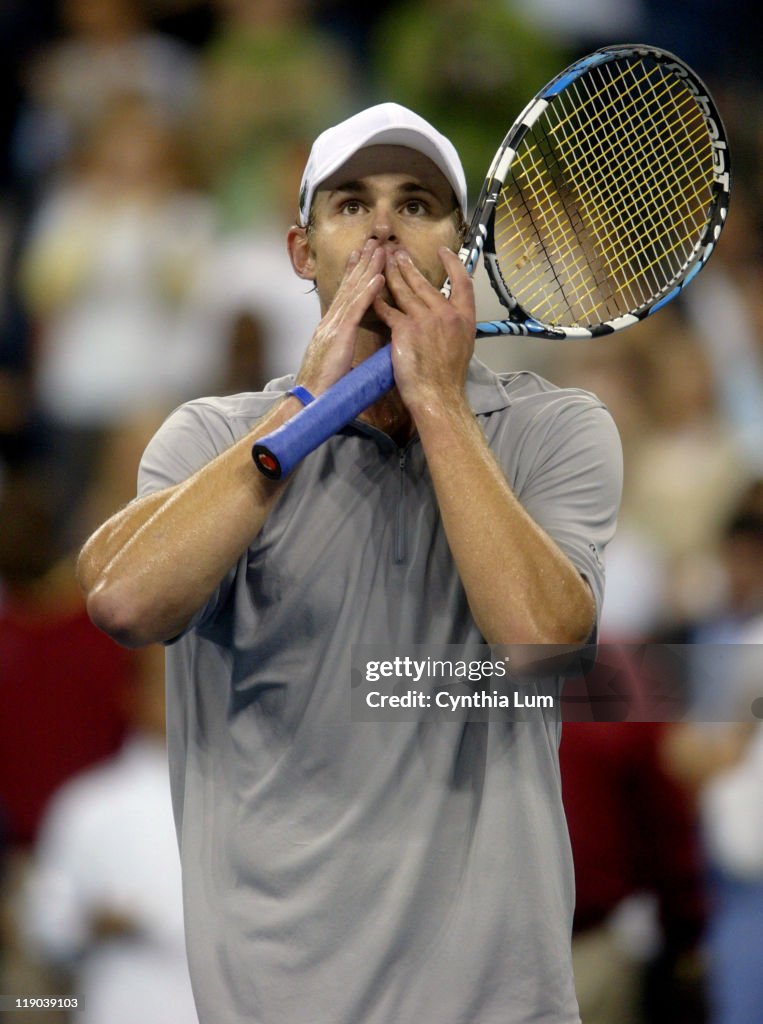 2006 US Open - Men's Singles - Quarterfinals - Andy Roddick vs Lleyton Hewitt