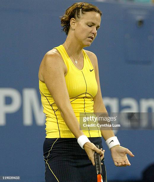 Lindsay Davenport in the quarter-final of the US Open against Elena Dementieva at at Arthur Ashe Stadium in Flushing Meadow, NY on September 7, 2005....