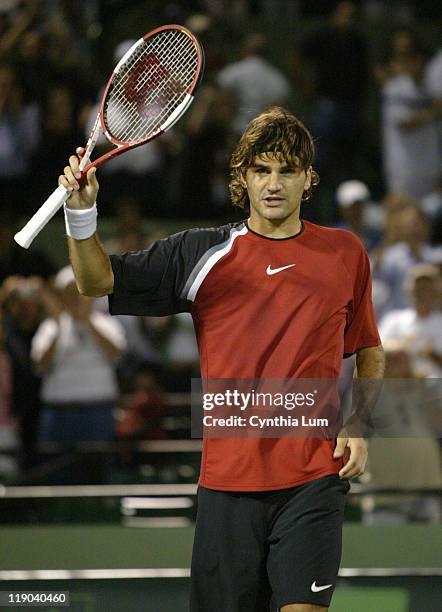 Roger Federer struggled in his 3rd round match against Mariano Zabaleta , but finally defeated the Argentine, 6-2, 5-7, 6-3 in the Nasdaq 100 at the...