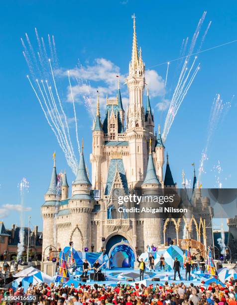 Disney Parks Magical Christmas Day Parade" airs Wednesday, Dec. 25, from 10:00 a.m.-12:00 p.m. EST, 9:00-11:00 a.m. CST/MST/PST; airtimes vary, check...