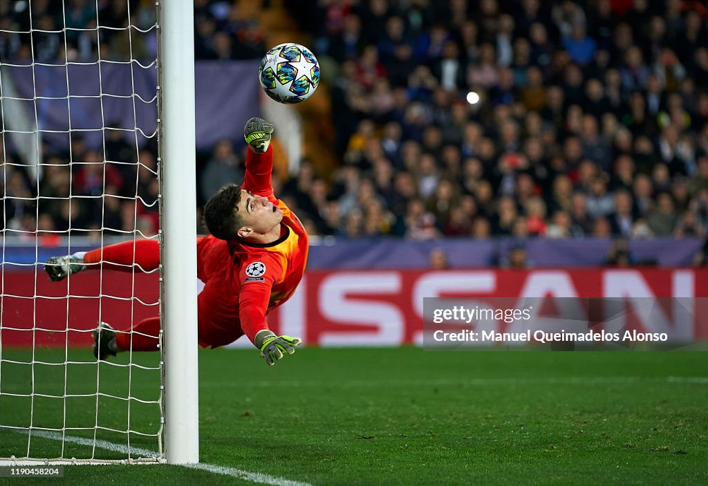 Valencia CF v Chelsea FC: Group H - UEFA Champions League