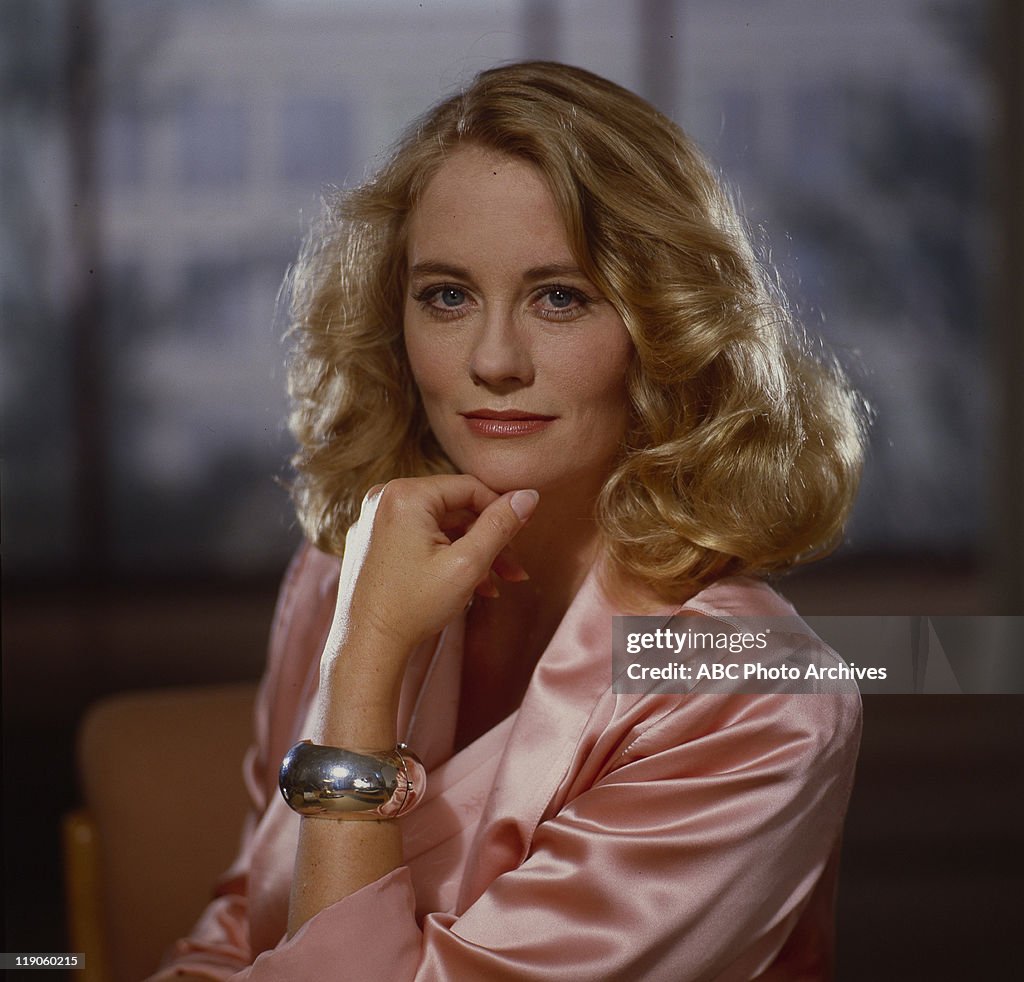CYBILL SHEPHERD