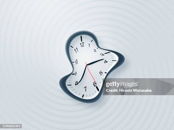 Distorted Clock Photos and Premium High Res Pictures - Getty Images