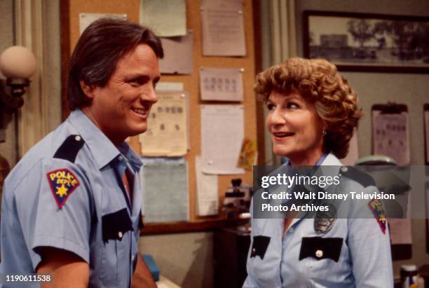 Koock 114 Barbara Cason Stock Photos, High-Res Pictures, and Images - Getty ...