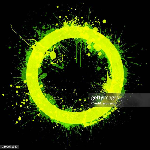 illustrazioni stock, clip art, cartoni animati e icone di tendenza di cerchio verde splash - neon light icon
