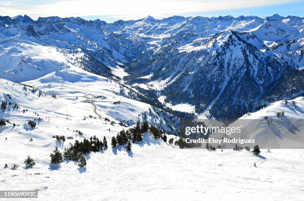 baqueira - naut aran - val d'aran - baqueira beret stock pictures, royalty-free photos & images