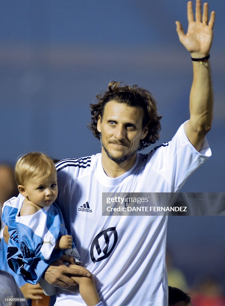 Horoz Forlan Uruguayan ex-football star Diego Forlan waves at the crowd as he ...