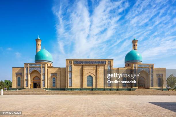 mesquita da imã de hazrat em tashkent uzbequistão - uzbekistan - fotografias e filmes do acervo