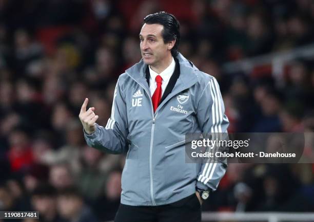 Arsenal manager Unai Emery gestures during the UEFA Europa League group F match between Arsenal FC and Eintracht Frankfurt at Emirates Stadium on...