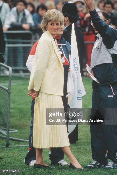 Diana, Princess of Wales attends the start of the London Marathon, 19th April 1988.