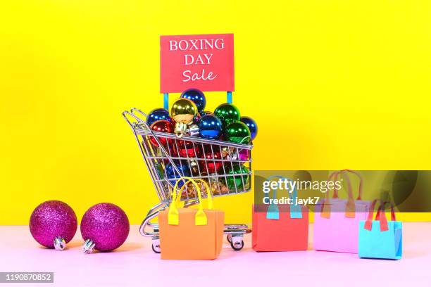 boxing day sale - boxing day stock pictures, royalty-free photos & images