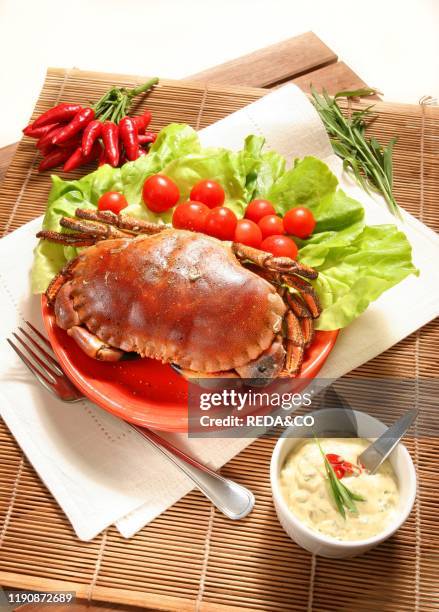 Crabs tarragon sauce.
