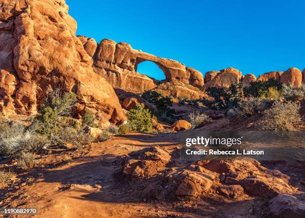 skyline arch - skyline arch stock-fotos und bilder