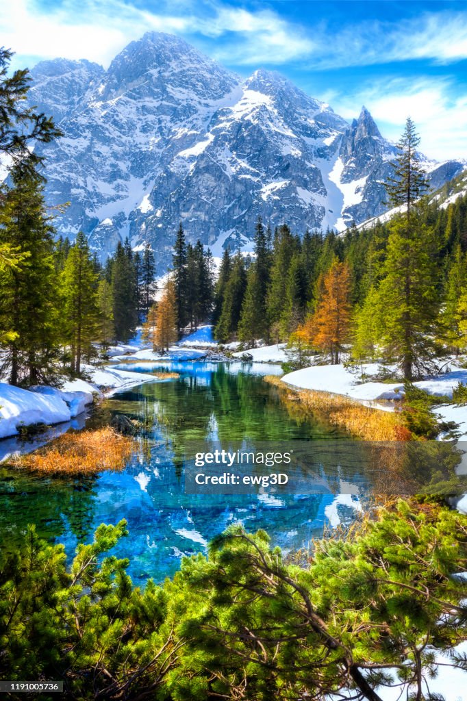 Urlaub in Polen - Rybi-Fluss fließt aus dem Morskie Oko See in tatra Mountains