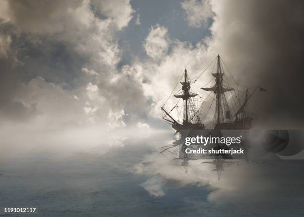 galleon sailing in ocean, usa - galeone foto e immagini stock