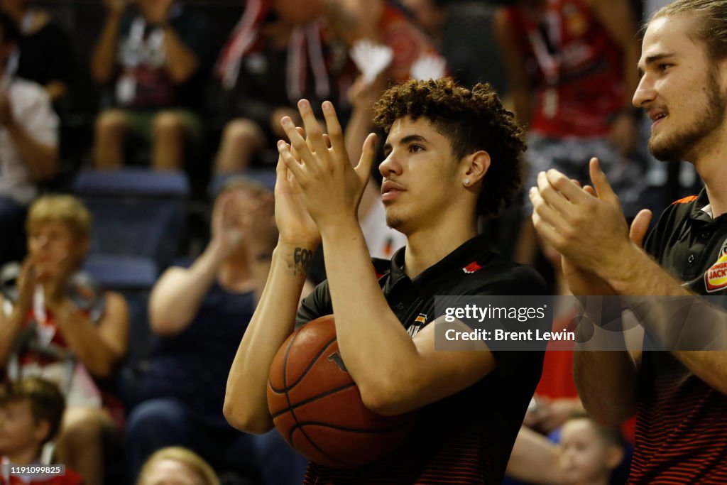 NBL Rd 13 - Illawarra v Sydney