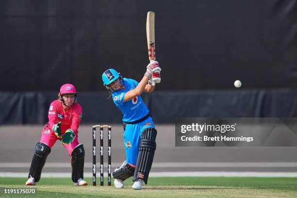 Lauren Winfield of the Strikers bats during the Women's Big Bash League match between the Adelaide Strikers and the Sydney Sixers at Hurstville Oval...