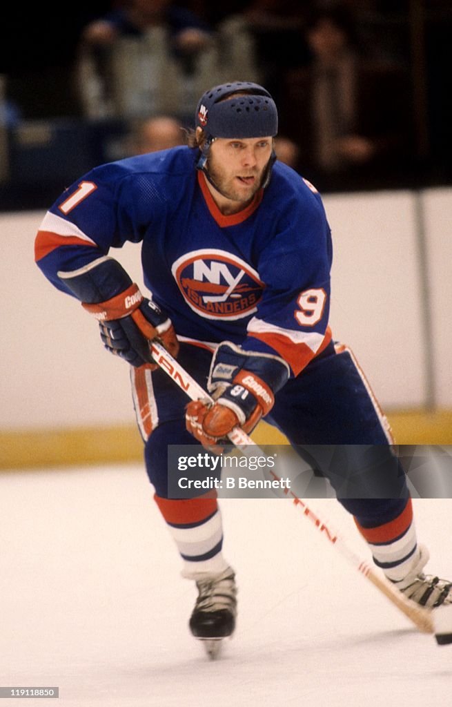 1981 Semi Finals:  New York Islanders v New York Rangers