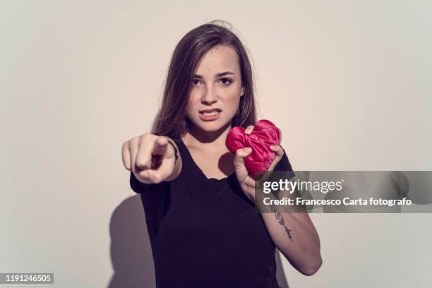 heartbreak - furioso foto e immagini stock