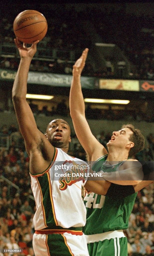 BKN-CELTICS-SUPERSONICS-BAKER