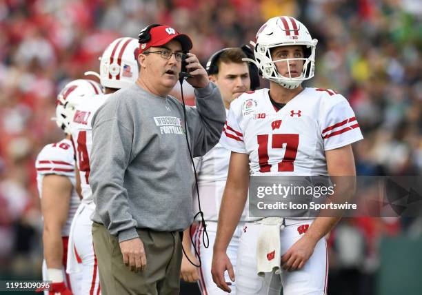 2,536 Wisconsin Rose Bowl Photos and Premium High Res Pictures - Getty Images 2,536 Wisconsin Rose Bowl Photos and Premium High Res Pictures - Getty Images