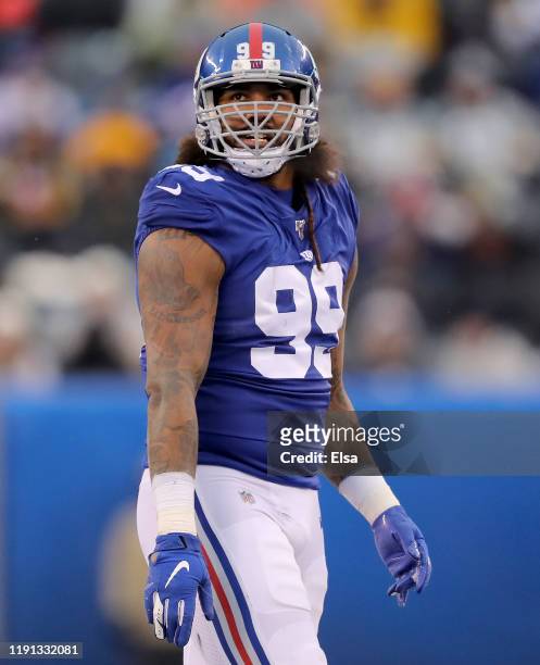 Leonard Williams of the New York Giants reacts in the second half against the Green Bay Packers at MetLife Stadium on December 01, 2019 in East...
