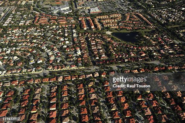kendall area from the air. - kendall florida stockfoto's en -beelden
