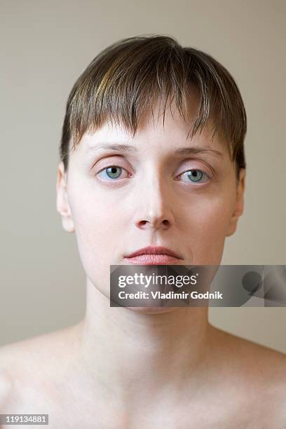Model Looking Off Camera Woman Looking Off Camera Photos and Premium High Res Pictures - Getty ...