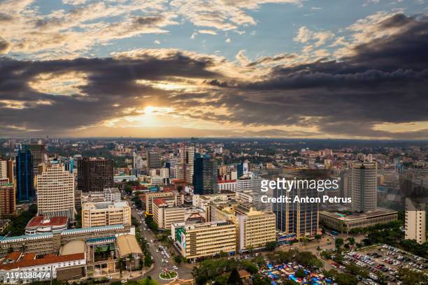 modern nairobi cityscape - capital city of kenya, east africa - nairobi foto e immagini stock