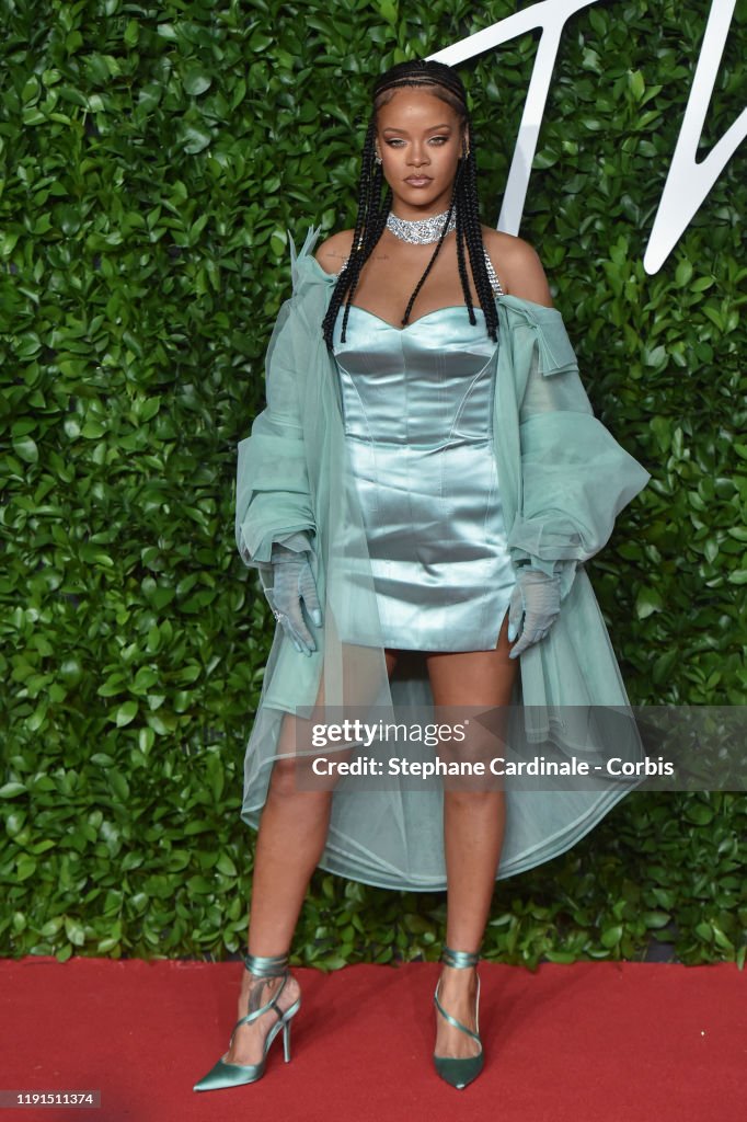 The Fashion Awards 2019 - Red Carpet Arrivals