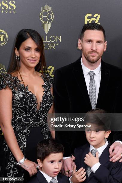 Lionel Messi poses on the red carpet with his wife Antonella Roccuzzo and their kids during the Ballon D'Or Ceremony at Theatre Du Chatelet on...