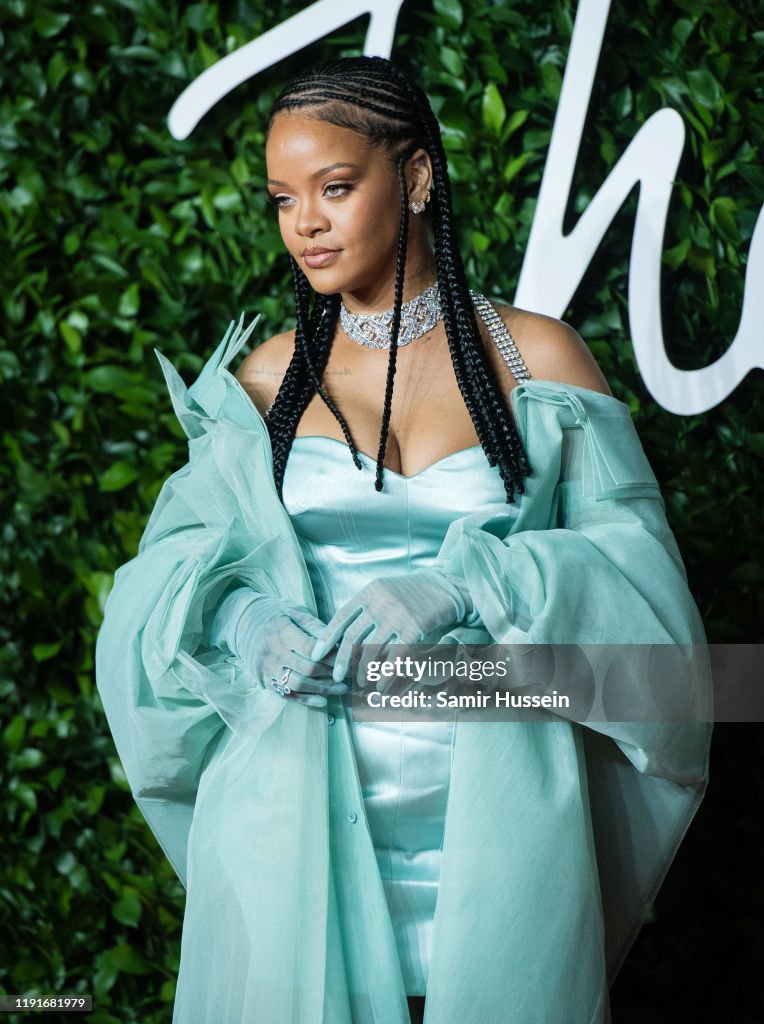 The Fashion Awards 2019 - Red Carpet Arrivals