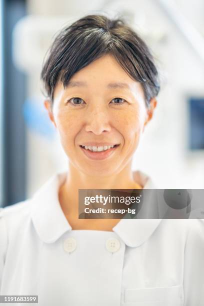 Generic Female Stock Generic Female Headshot Photos and Premium High Res Pictures - Getty Images