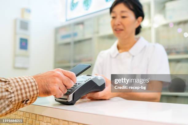 Hospital Patient Check In Photos and Premium High Res Pictures - Getty ...