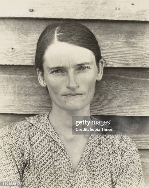 Allie Mae Burroughs, Hale County, Alabama, Walker Evans , negative 1936, print 1950s, Gelatin silver print, 24.3 x 19.2 cm